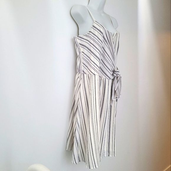 Maurices White & Black Striped Tie Front Mini Dress XL - Picture 2 of 10